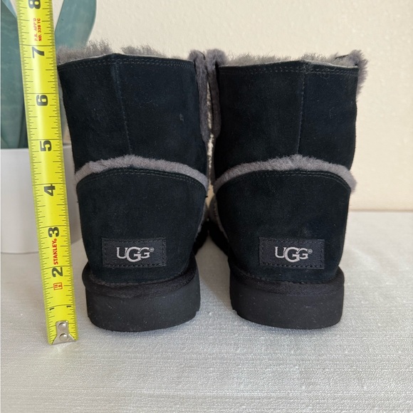 UGG Black Suede Gray Fur Lining/Trim Ankle Boots - Picture 8 of 13